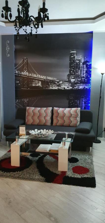 Apartamenty Sofija Deluxe Centrum Zielona Gora  Bagian luar foto