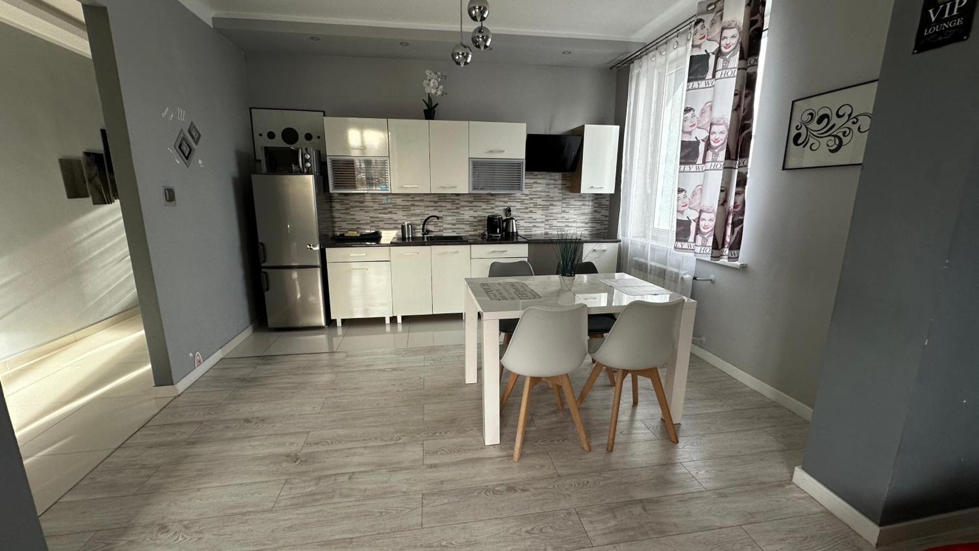 Apartamenty Sofija Deluxe Centrum Zielona Gora  Bagian luar foto
