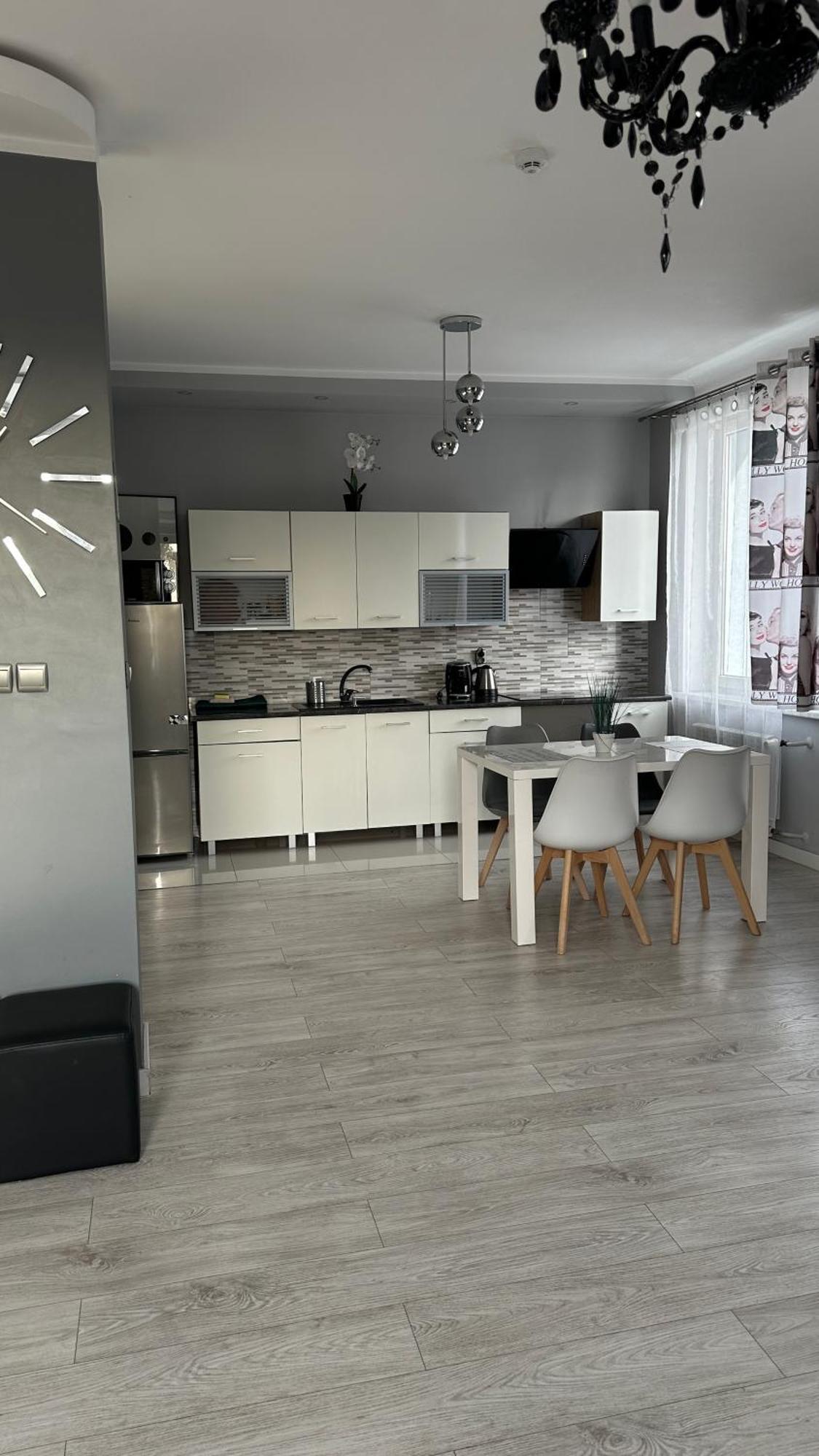 Apartamenty Sofija Deluxe Centrum Zielona Gora  Bagian luar foto